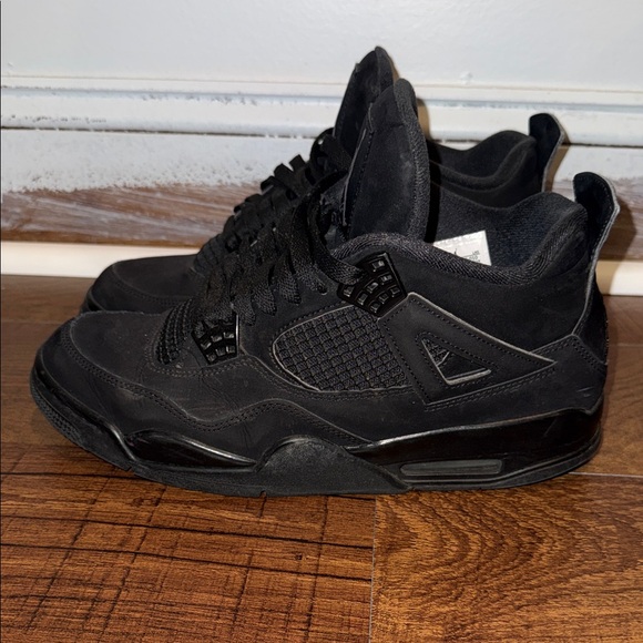 Men's Black Sneakers